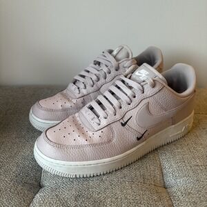 Nike Air Force 1 '07 Essential Platinum Violet Womens Size 9,5 HJ4401 001
